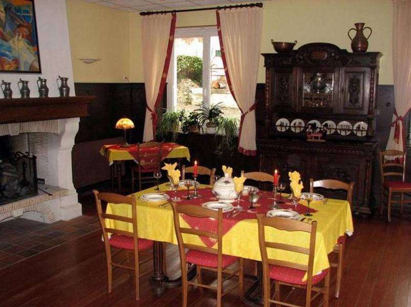 Le Soleil Bed & Breakfast Wildenstein Екстериор снимка