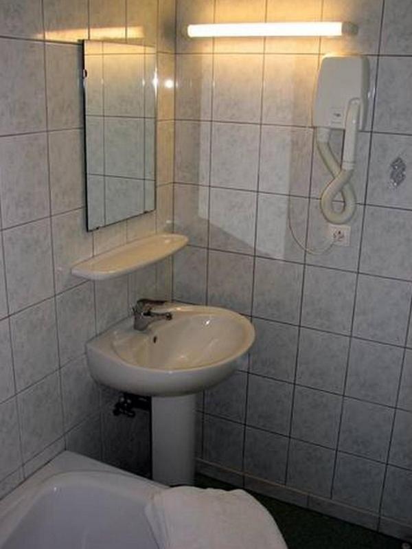 Le Soleil Bed & Breakfast Wildenstein Екстериор снимка
