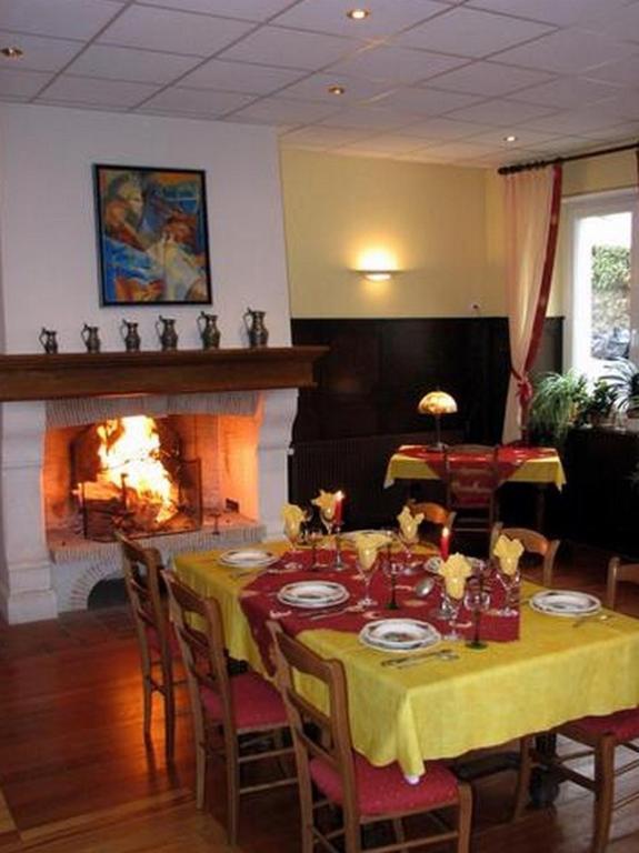Le Soleil Bed & Breakfast Wildenstein Екстериор снимка